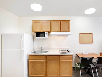 woodspring suites houston la porte