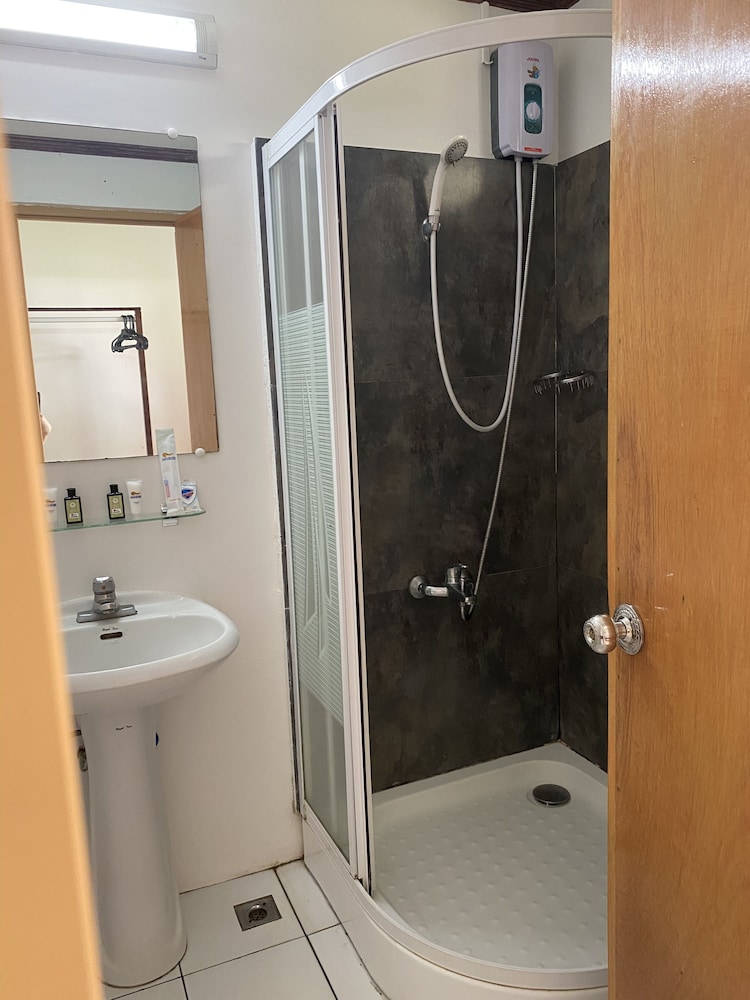 lago de oro hotel and wakepark