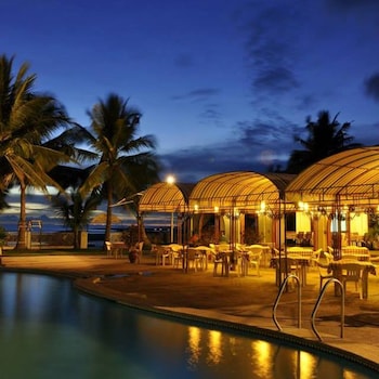 lago de oro hotel and wakepark