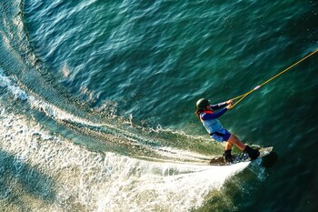 lago de oro hotel and wakepark