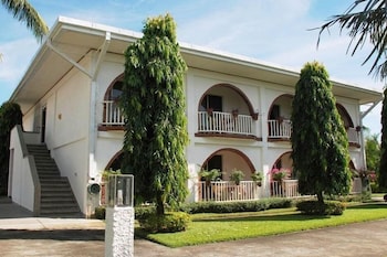 lago de oro hotel and wakepark