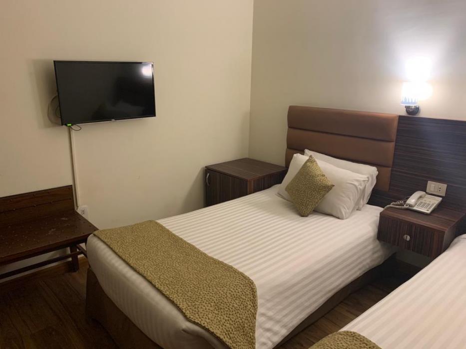 golden carven hotel