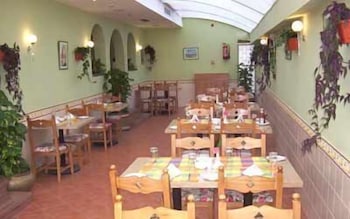 golden carven hotel