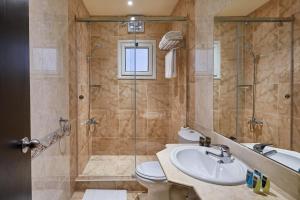 golden carven hotel