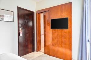 golden carven hotel