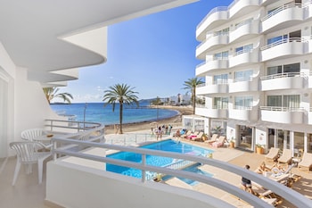 apartamentos mar y playa