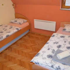 apartment crystal rose