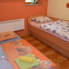 apartment crystal rose