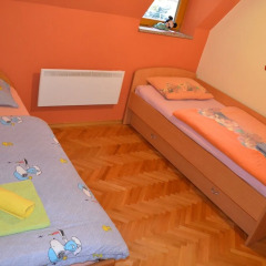 apartment crystal rose