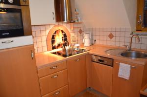 apartment crystal rose