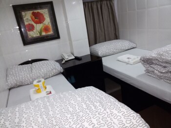 toms guest house