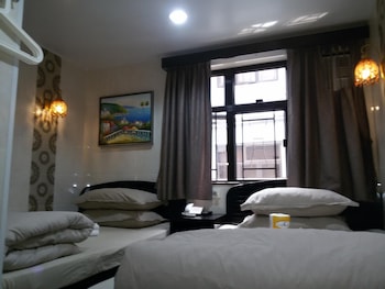 toms guest house