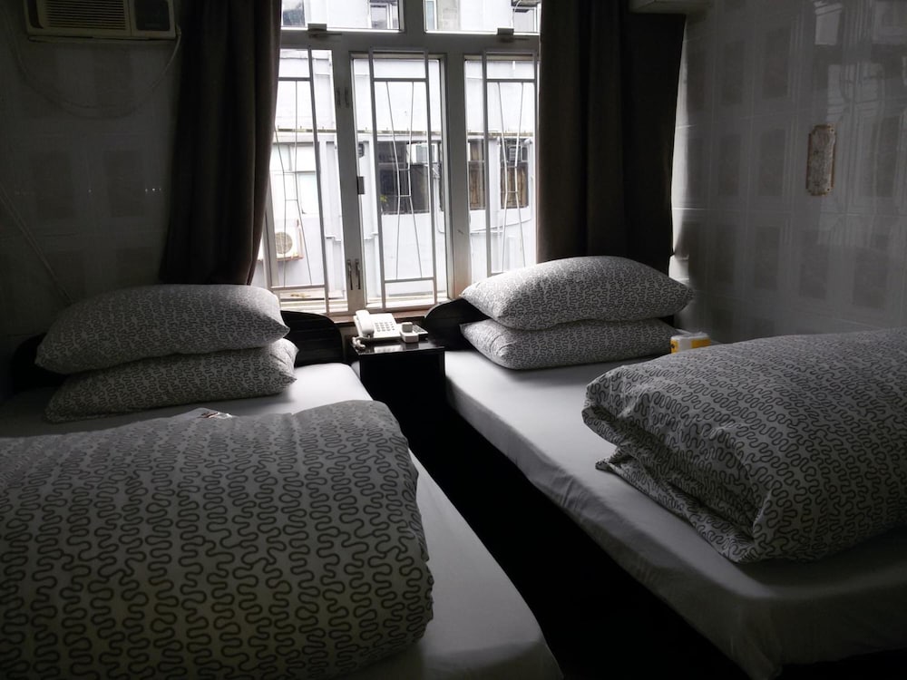 toms guest house