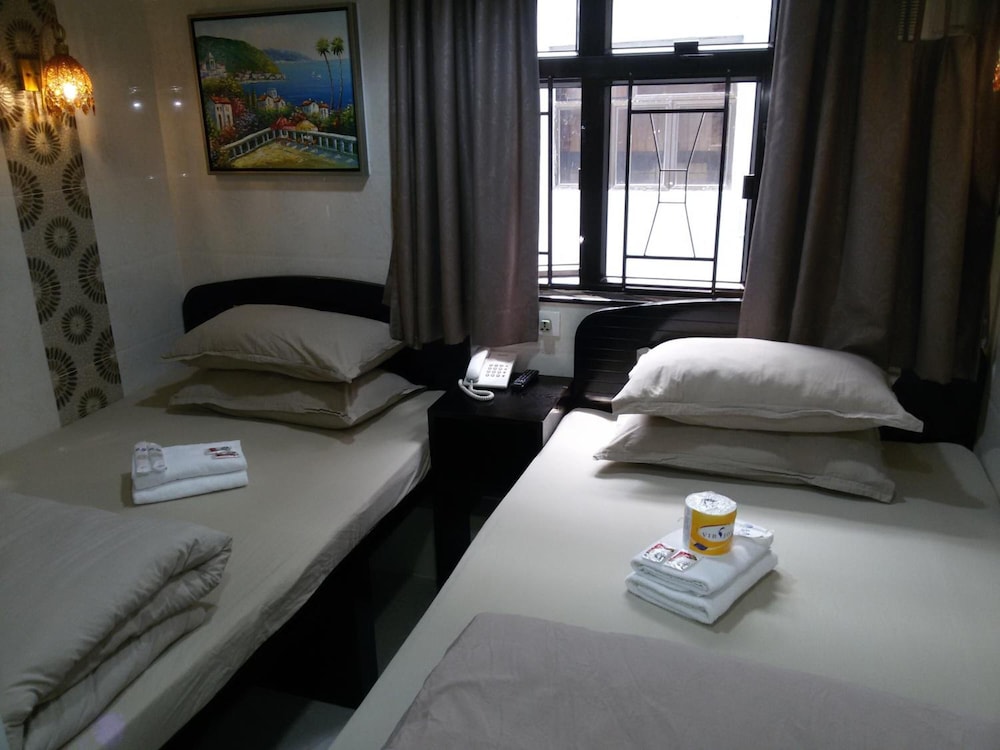 toms guest house