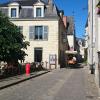 chinon