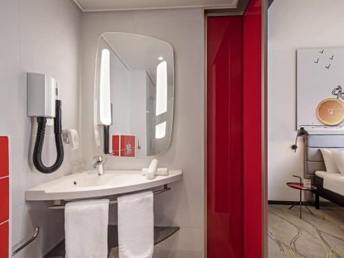 ibis jerusalem city center an accorhotels brand