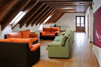 hostal y albergue haizea