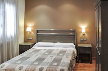 hostal y albergue haizea