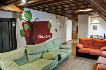 Hostal Y Albergue Haizea,,2 star