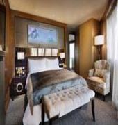 lake view hotel