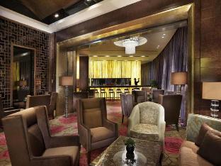 lake view hotel