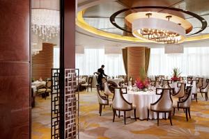 lake view hotel