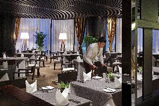 lake view hotel