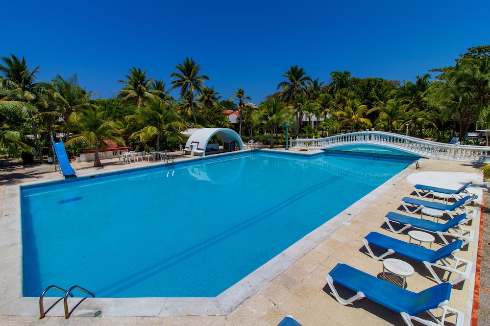 hotel cocoliso island resort