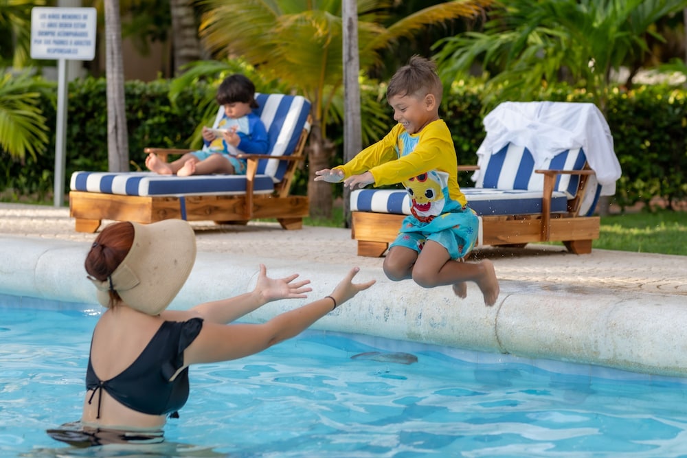 hotel cocoliso island resort