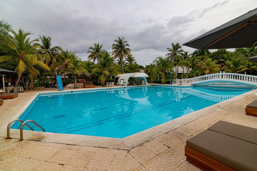 hotel cocoliso island resort