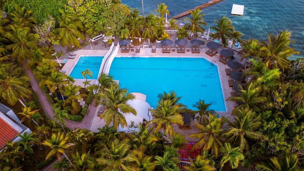 hotel cocoliso island resort