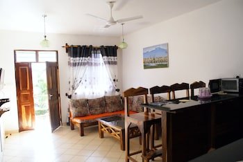 pendo villas diani