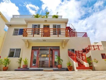pendo villas diani