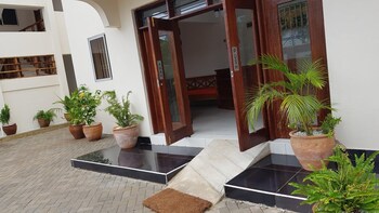 pendo villas diani