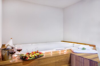 signature hotels and spa