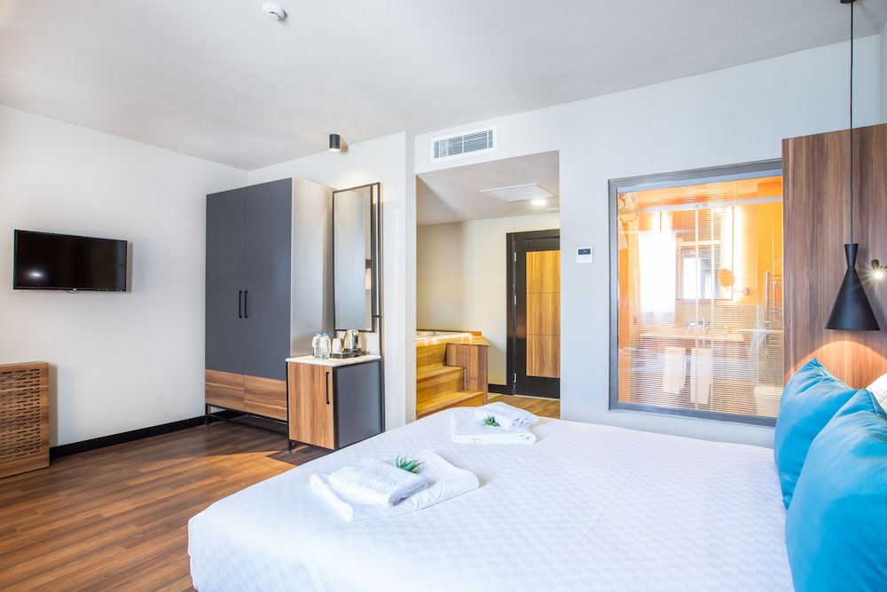 signature hotels and spa