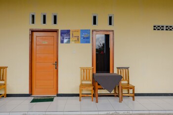 spot on 1976 hamana beach inn