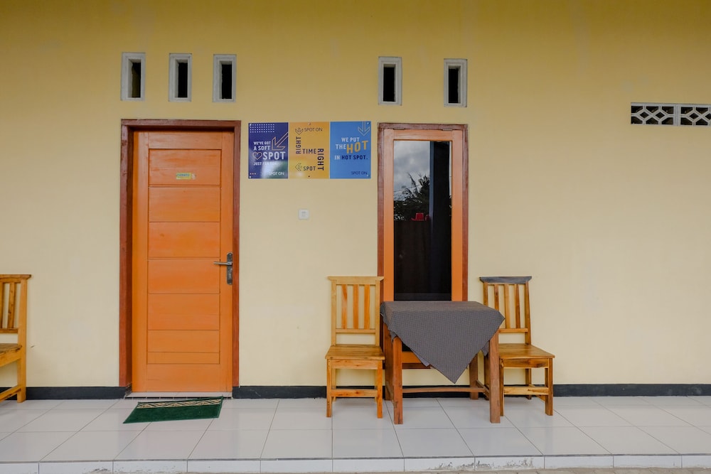 spot on 1976 hamana beach inn
