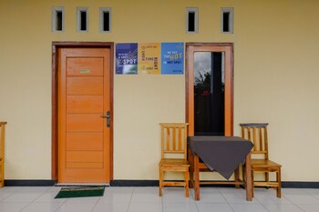 spot on 1976 hamana beach inn