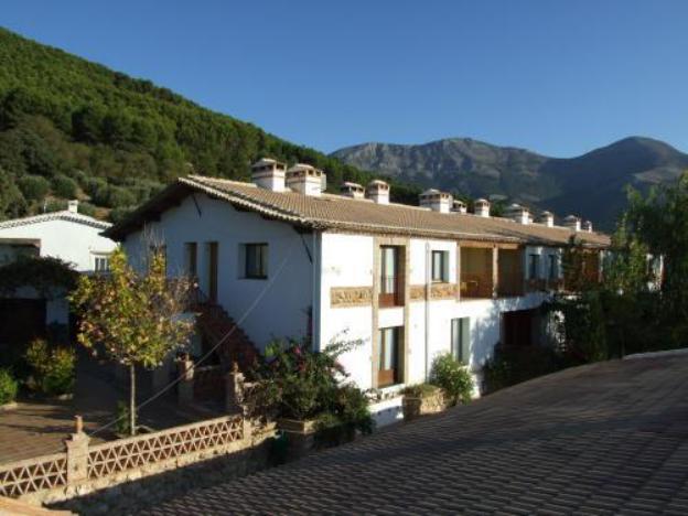 hotel rural puerto magina