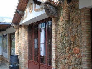 hotel rural puerto magina