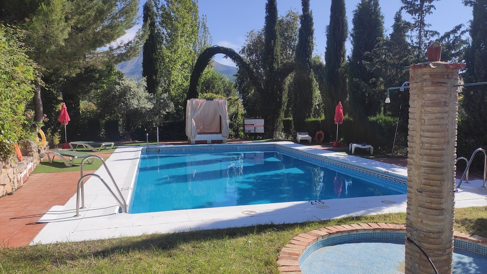 hotel rural puerto magina