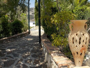 hotel rural puerto magina