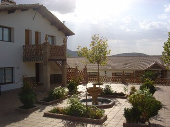 hotel rural puerto magina