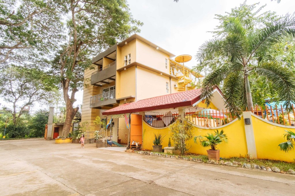 Reddoorz Premium @ Gabinete Road Palawan,Puerto Princesa>>Palawan,3 star