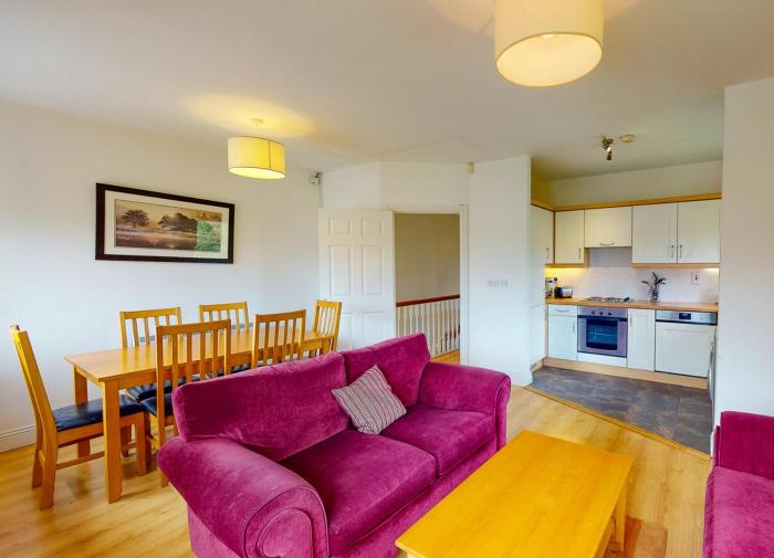 lakeside holiday homes