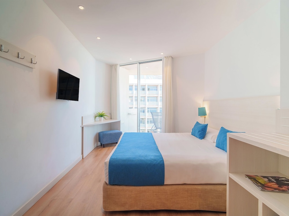 sentido benalmadena beach