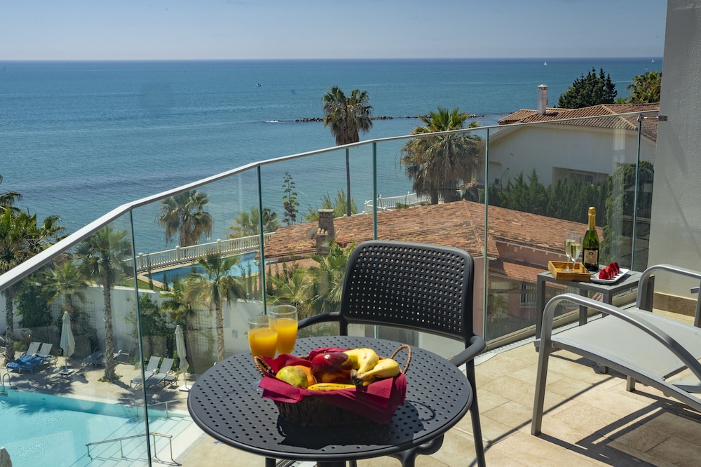 sentido benalmadena beach