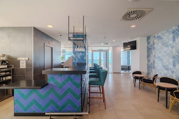 sentido benalmadena beach