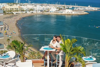 sentido benalmadena beach